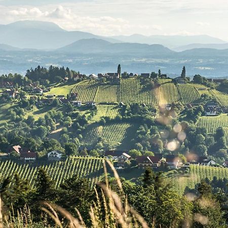 Steirerblicke- Schilcherhaus Greisdorf Buitenkant foto